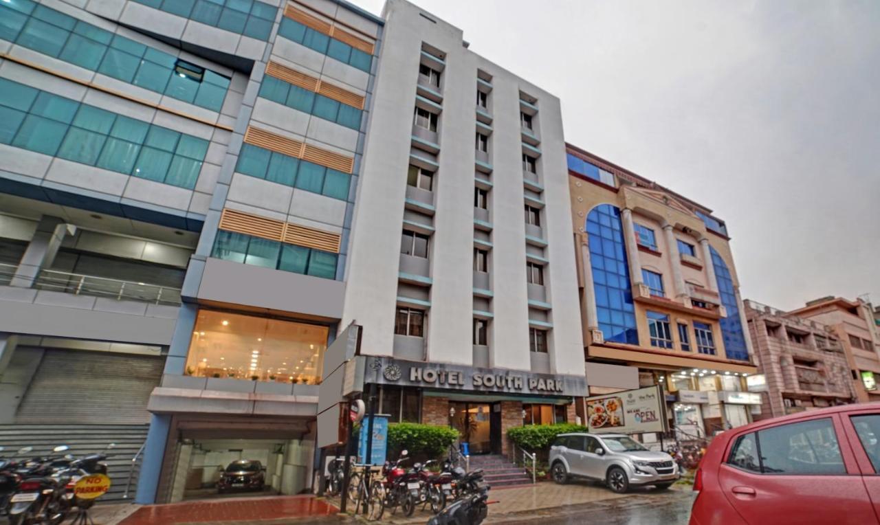 Hotel South Park Jamshedpur Eksteriør billede